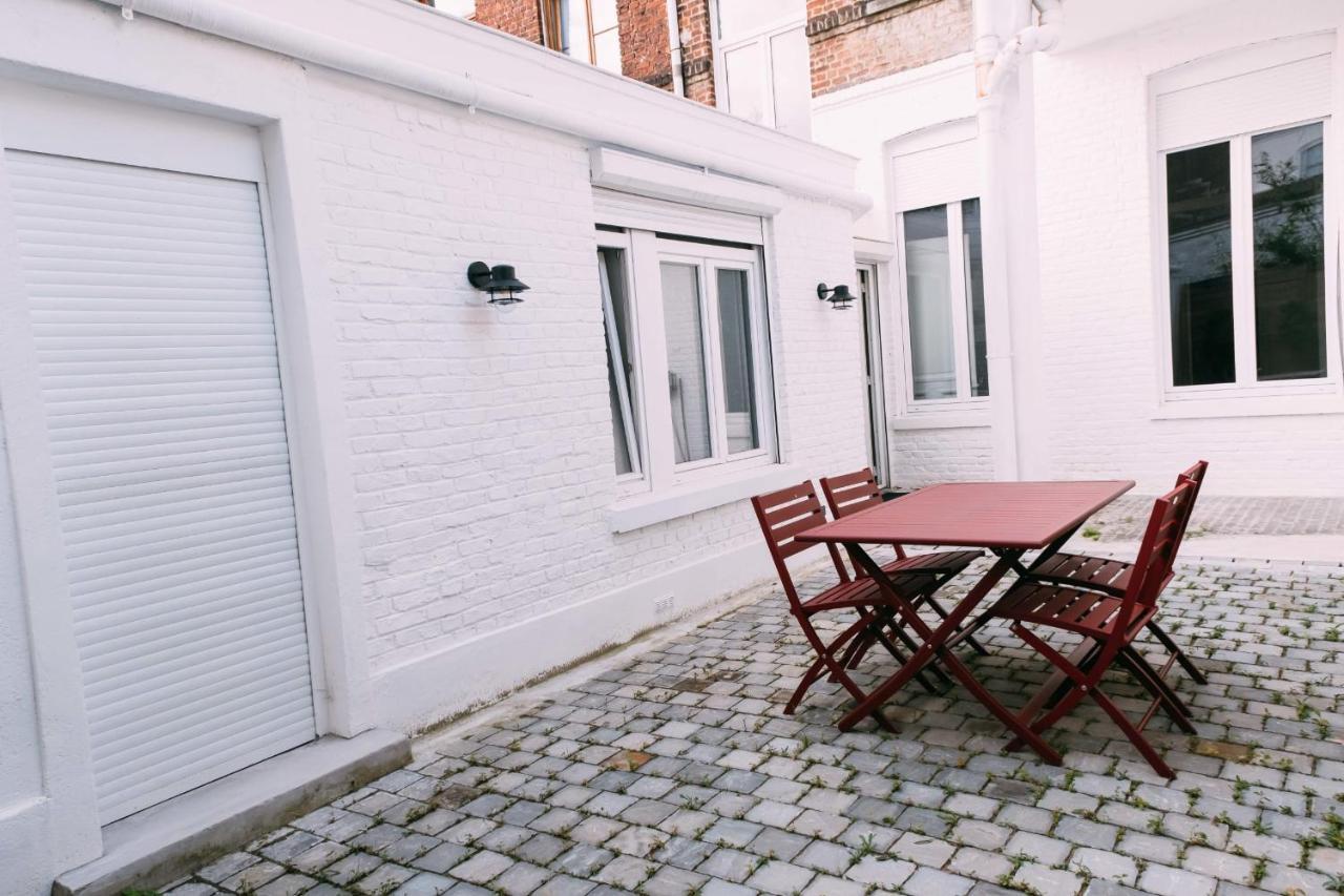 Charming Apartment With Terrace In Lille Exterior photo